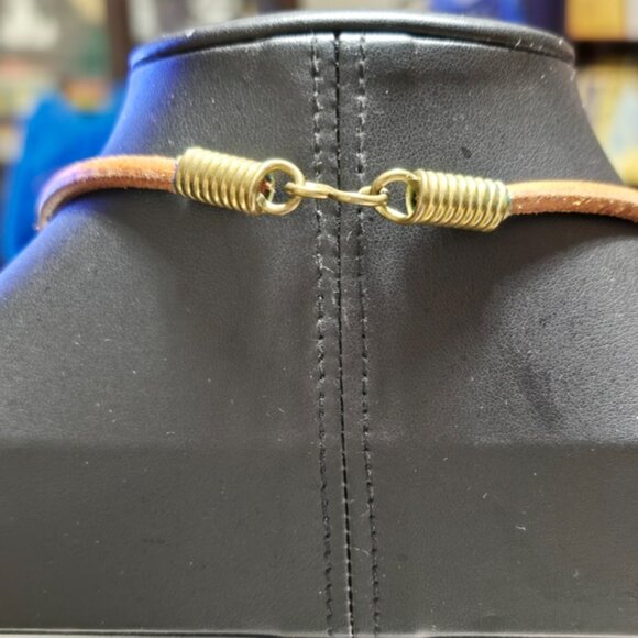 Winter Red Bead On Leather Necklace &Bracelet Set 14 - Picture 2 of 3